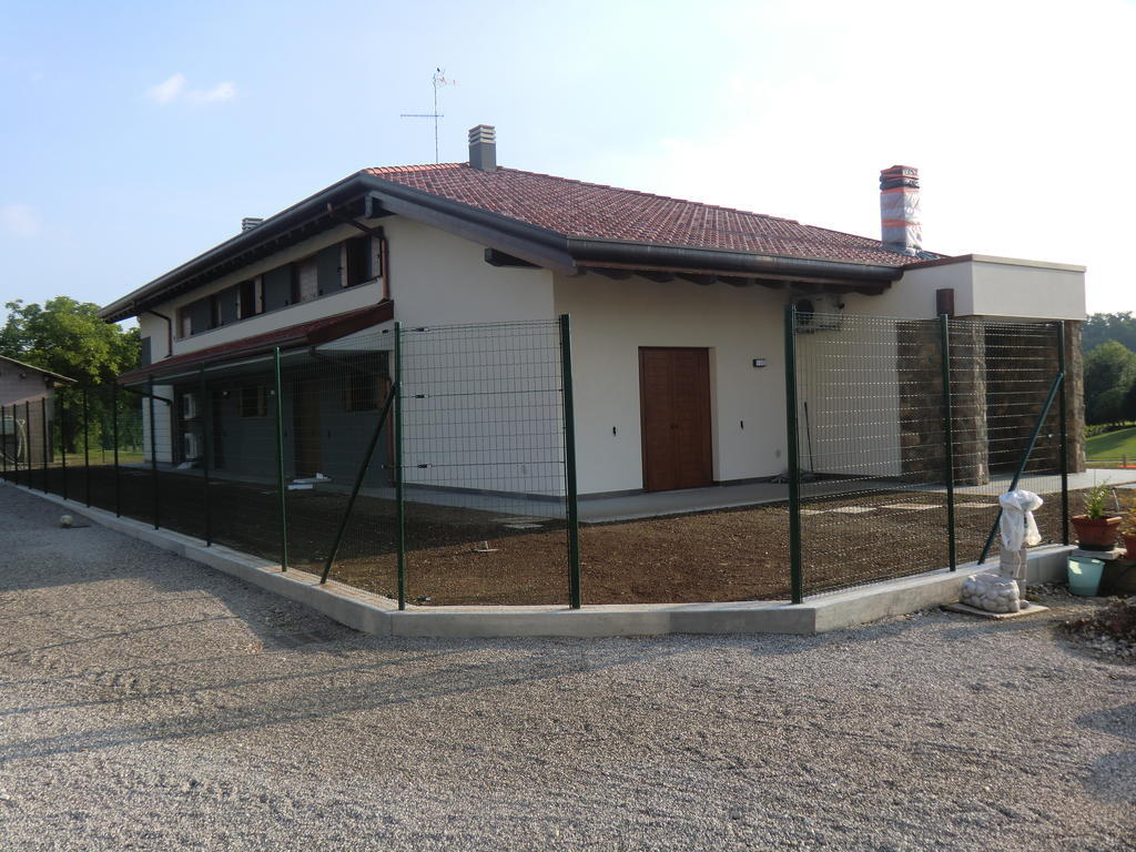 Moruzzo Alloggio Agrituristico Ai Tre Castelli מראה חיצוני תמונה